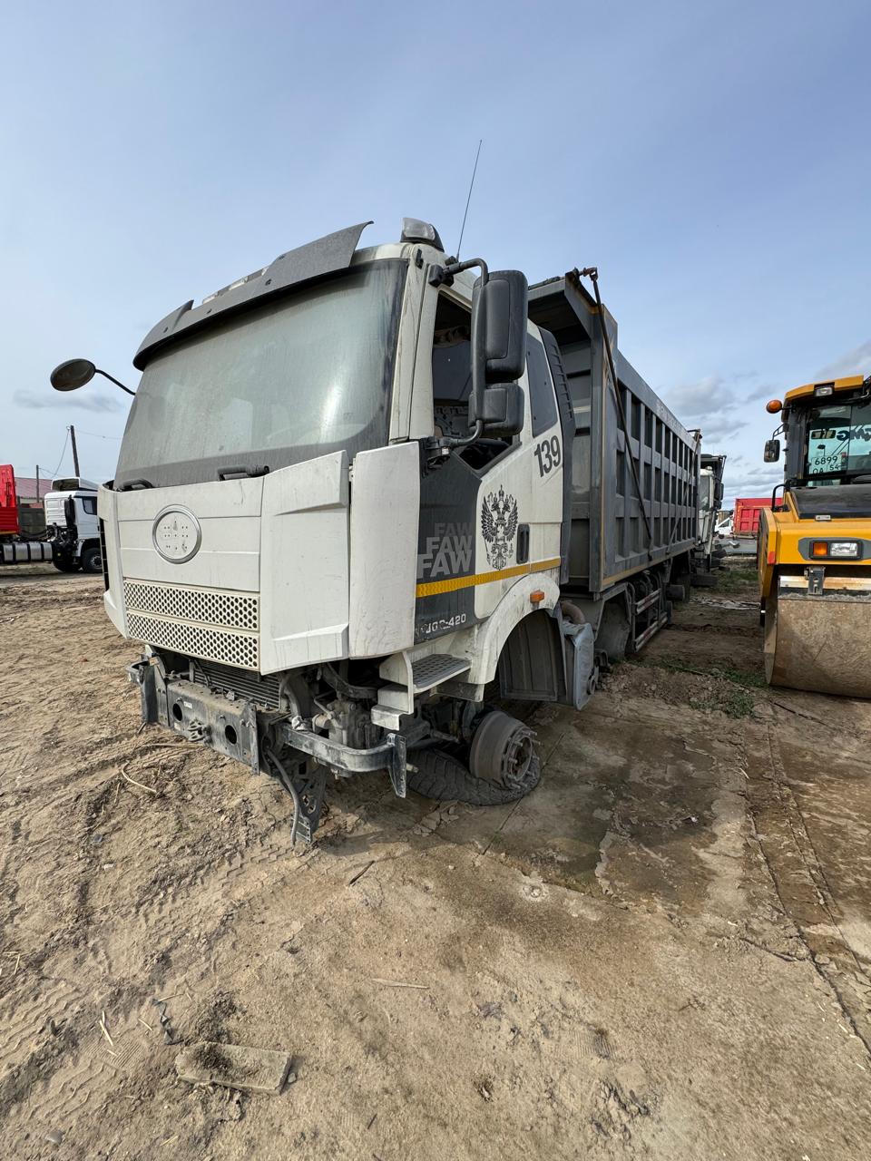 FAW J6 8x4 Самосвал 2023 г.